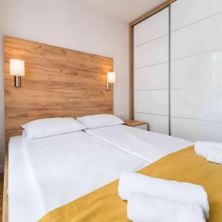 Apartament Time Out Harizma *